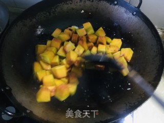 花生炖南瓜的做法步骤：6