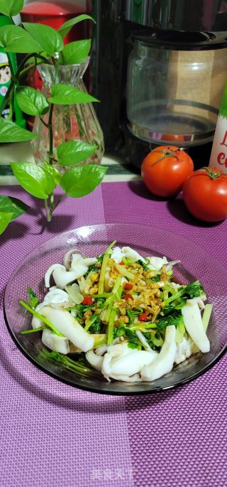 蒜香芹菜拌墨鱼的做法步骤：11