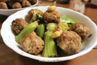 肉丸焖水东芥菜的做法步骤：11
