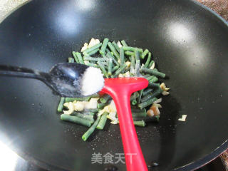 蒜香紫豇豆的做法步骤：6