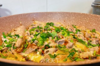 滑蛋洋葱汁烩肉片的做法步骤：9