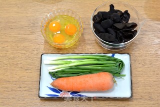 素三鲜馅饺子的做法步骤：2