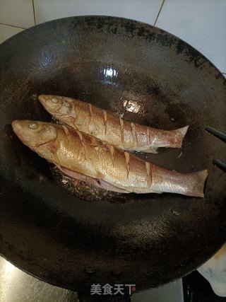红烧腊鱼????的做法步骤：6
