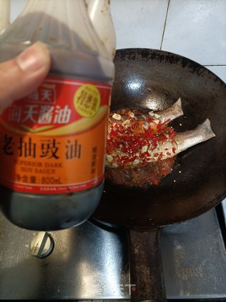 红烧腊鱼????的做法步骤：9