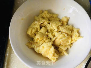 鸡蛋西红柿拌面的做法步骤：1