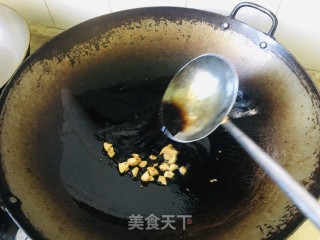 蒜头油生抽淋芥兰的做法步骤：5