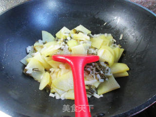 腌白菜炒土豆的做法步骤：8