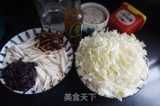 韩式辣泡饭的做法步骤：1