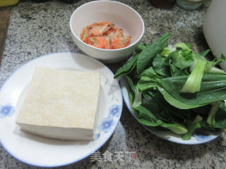 虾干青菜煮老豆腐的做法步骤：1