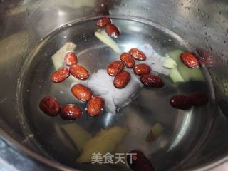 山药筒骨红枣汤的做法步骤：2