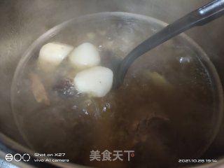 山药筒骨红枣汤的做法步骤：4