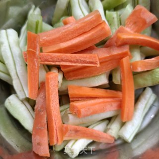 “炖菜”大肠猪肉炖芸豆的做法步骤：2