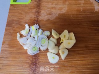 洋葱炒土豆片的做法步骤：3