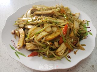 白萝卜炒豆干的做法步骤：5