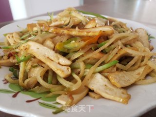 白萝卜炒豆干的做法步骤：6
