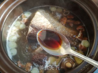 豆腐炖鱼的做法步骤：7