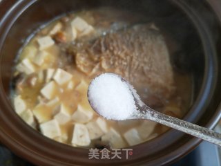 豆腐炖鱼的做法步骤：10