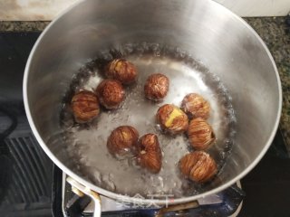 排骨烧胡萝卜的做法步骤：2