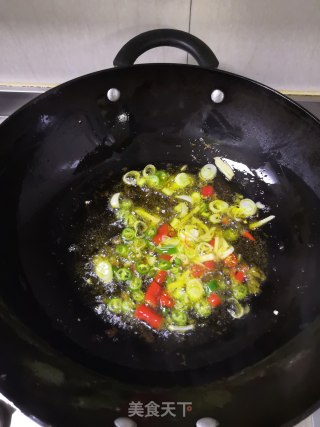 酸菜肉末粉条的做法步骤：3