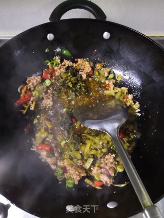 酸菜肉末粉条的做法步骤：7