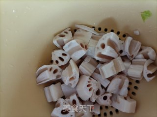 莲藕红豆糖水的做法步骤：1