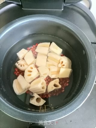 莲藕红豆糖水的做法步骤：3