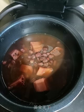 莲藕红豆糖水的做法步骤：5