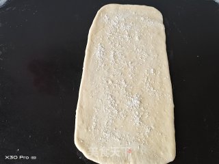 沙拉酱椰蓉（豆沙椰蓉）吐司（一次发酵）的做法步骤：4