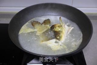 鱼头豆腐汤的做法步骤：5