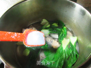 青菜莲藕龙骨汤的做法步骤：9