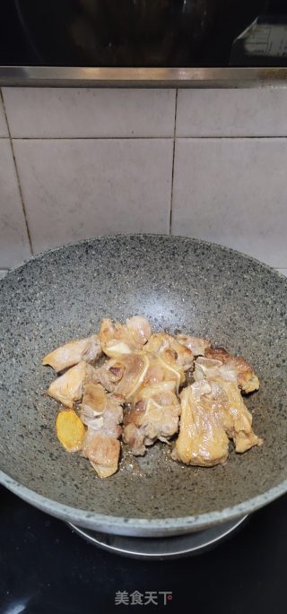 猪骨玉米胡萝卜炖粉皮的做法步骤：7