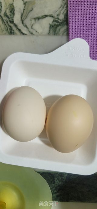 豌豆辣肠炒紫米饭的做法步骤：4