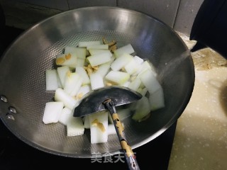 海米炒冬瓜的做法步骤：4