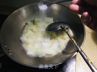 海米炒冬瓜的做法步骤：5