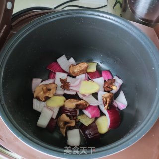 无水炖鸡翅根的做法步骤：6