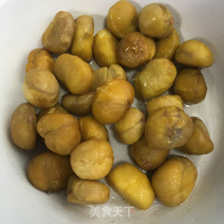 板栗烧鸡腿的做法步骤：5