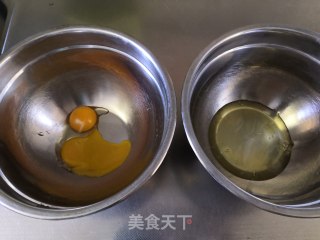 巧克力戚风的做法步骤：1