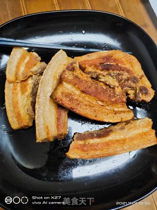南瓜烧五花肉的做法步骤：1