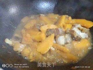 南瓜烧五花肉的做法步骤：6