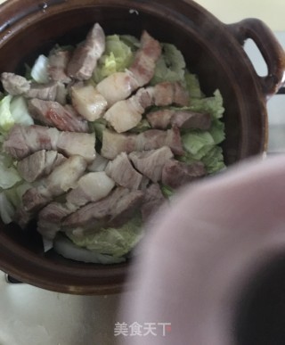 白菜炖肉的做法步骤：7