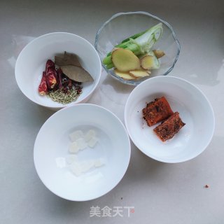 香辣炖脊骨的做法步骤：4