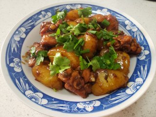 土豆炖鸡腿的做法步骤：9