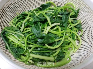 青菜豆腐包子的做法步骤：1