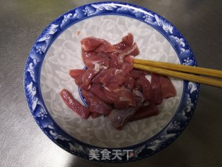 糖醋里脊的做法步骤：3