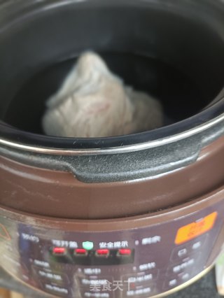 回锅肉炖豆腐的做法步骤：5