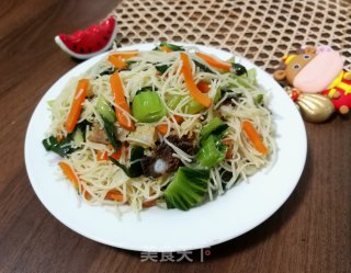 青菜胡萝卜炒米粉的做法步骤：10
