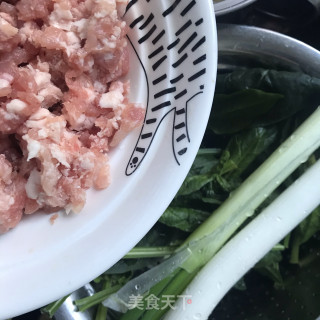 杏鲍菇炸酱面的做法步骤：3