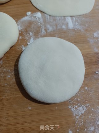 猪肉小葱馅饼的做法步骤：11