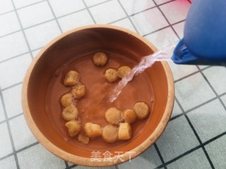 瑶柱冬瓜汤的做法步骤：1