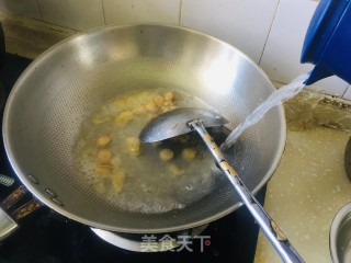瑶柱冬瓜汤的做法步骤：5